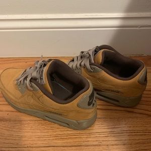 Pre-owned Nike Air Max Sneakers